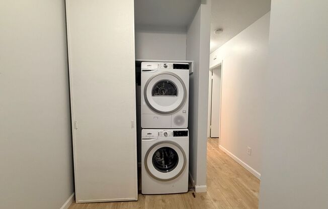 1 bed, 1 bath, 607 sqft, $1,850, Unit 801