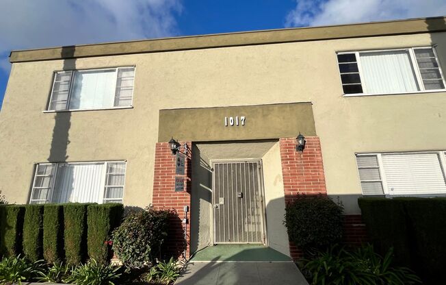 1017 PACIFIC AVE LONG BEACH, CA 90813