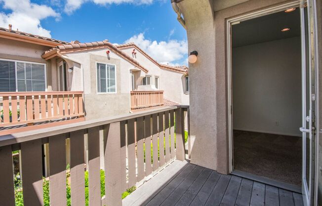 3 bedroom townhome located In Rancho Carrillo!