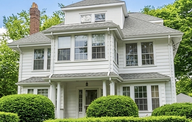 12 HAMMONDSWOOD RD