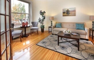 4 beds, 2 baths, 2,200 sqft, $6,300, Unit 1