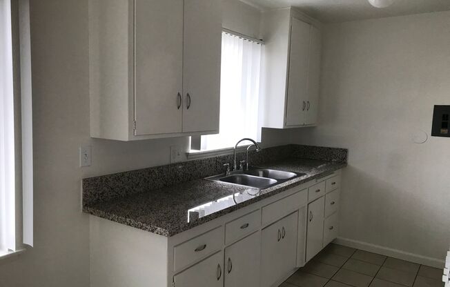 1 bed, 1 bath, $2,025, Unit 2116 E