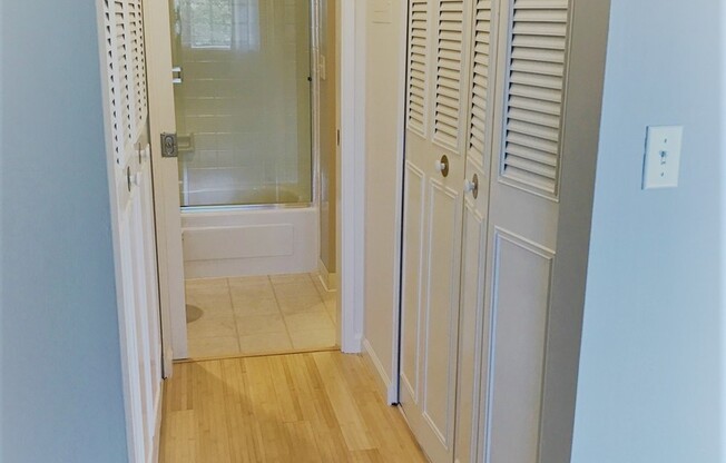 1 bed, 1 bath, 595 sqft, $2,695, Unit 210