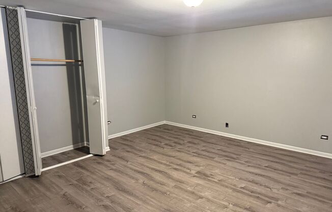 Studio, 1 bath, $1,450, Unit 105