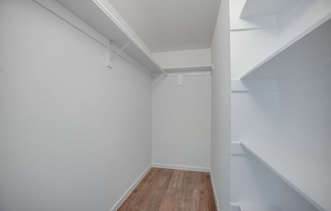1 bed, 1 bath, 376 sqft, $1,267, Unit 105