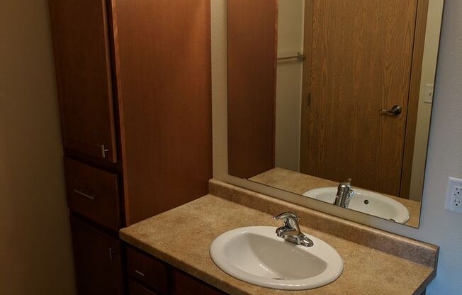 2 beds, 2 baths, 966 sqft, $1,245, Unit 5100-306