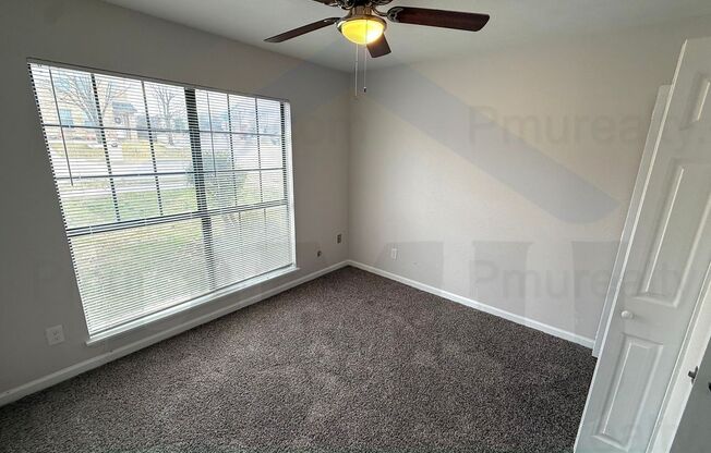 COMING SOON! Charming 2-bedroom, 1-bathroom duplex located in the vibrant city of Dallas