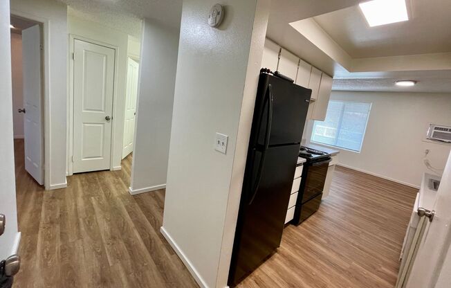 2 beds, 1 bath, 850 sqft, $1,075, Unit 304