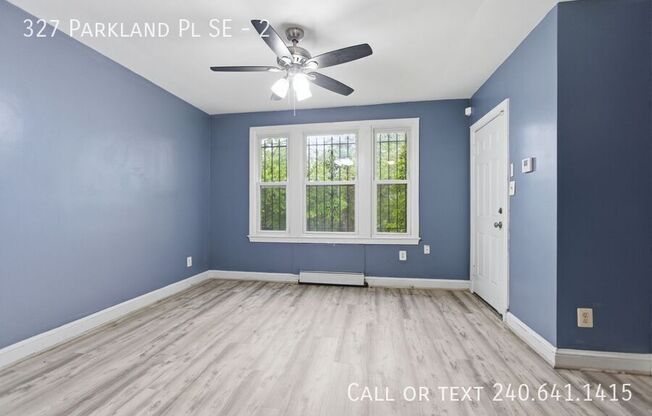327 PARKLAND PL SE