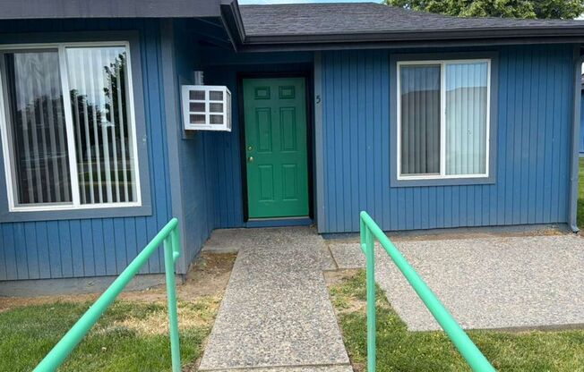 2 beds, 1 bath, 850 sqft, $1,575, Unit 1107 D5