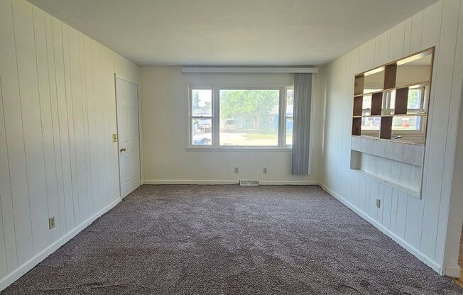 2 BED | 1 BATH | SINGLE-LEVEL HOME | ROBBINSDALE