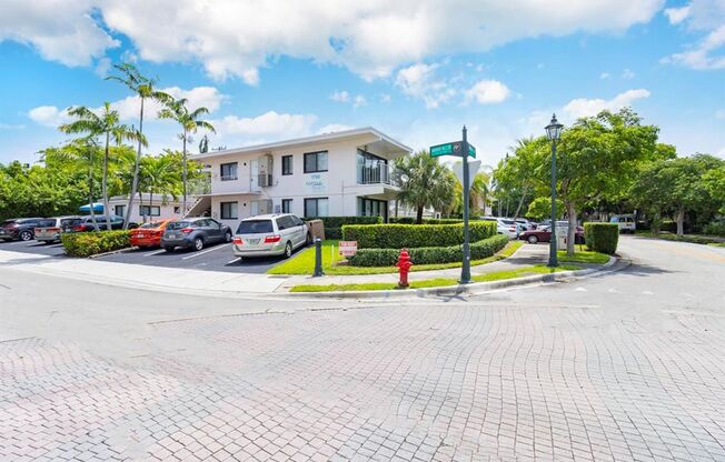 Harbor Beach - 1790 SE 23 Ave Ft. Lauderdale, FL 33316