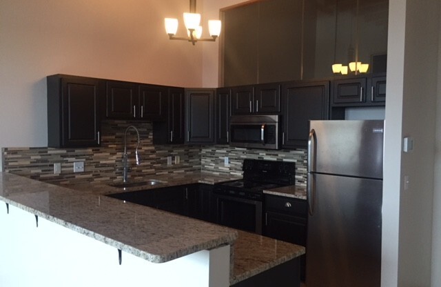 2 beds, 2 baths, 980 sqft, $1,699, Unit 630