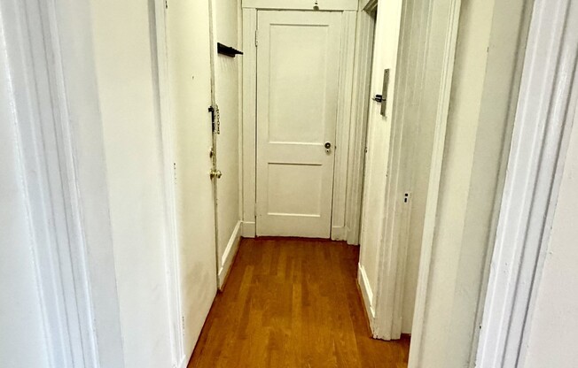 1607 Commonwealth Ave