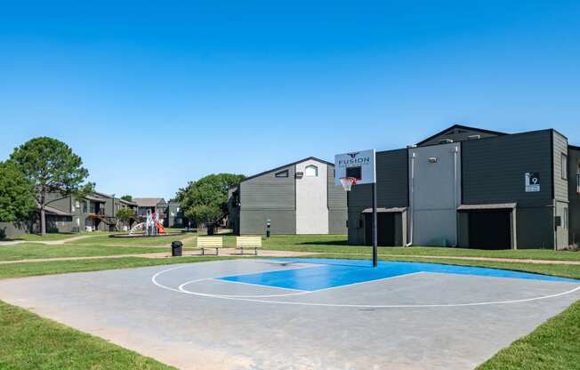 outdoor basketball court at fusion Fort Worth (previously Desert Sands) apartments in haltom city, Texas