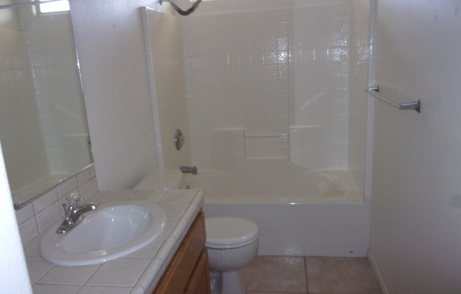 3 beds, 2 baths, $1,700