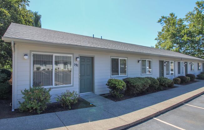 159-197 Pembrook St SE