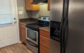 3 beds, 2 baths, $1,350