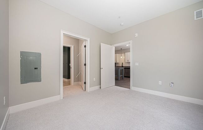 1 bed, 1 bath, 700 sqft, $1,195, Unit 410
