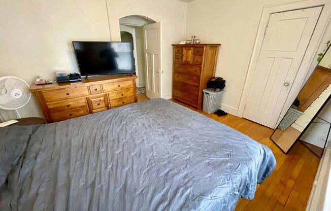 1 bed, 1 bath, $995, Unit 107