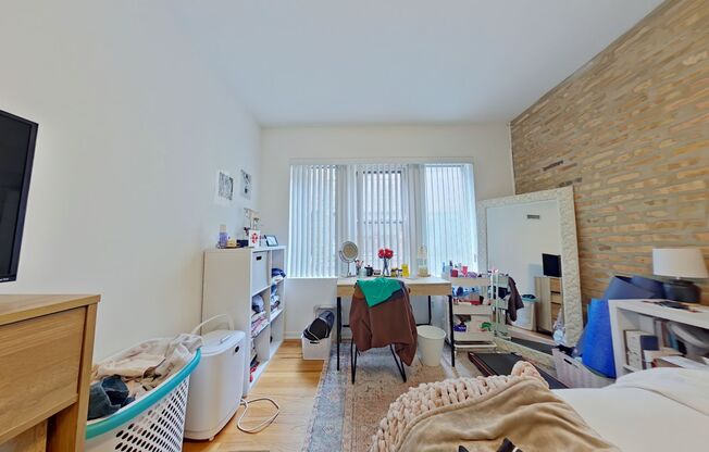 2 beds, 1 bath, 850 sqft, $2,900, Unit 1315 2A