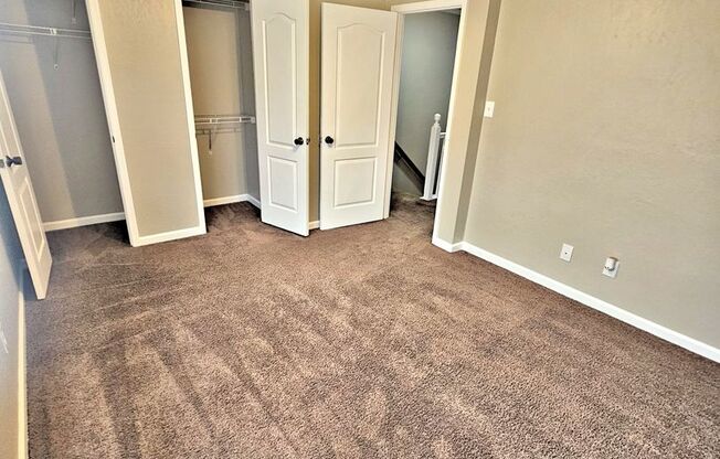 2 beds, 1.5 baths, 1,250 sqft, $975, Unit 2414 #5