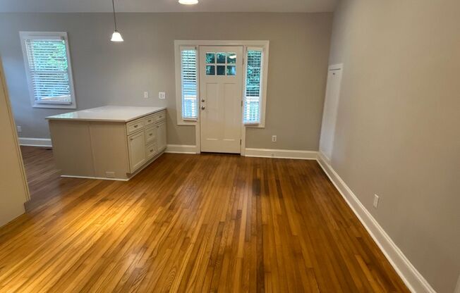 3 Bedroom | 2 Bath Raleigh Home Inside the 440 Beltline!