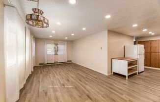 3 beds, 2 baths, 1,220 sqft, $1,995, Unit Unit 60