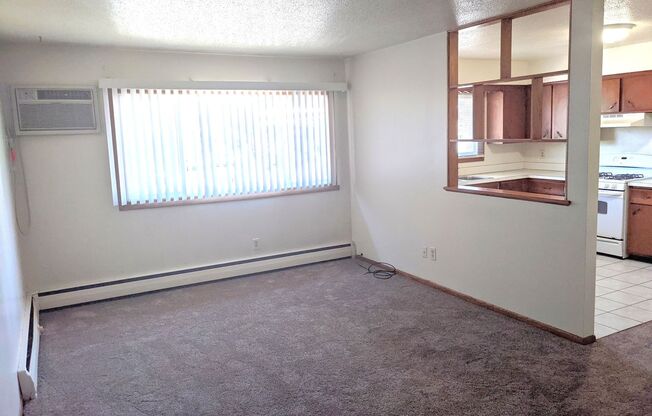 2 beds, 1 bath, $1,440, Unit 8