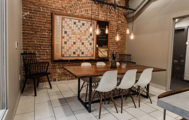 Studio, 1 bath, 396 sqft, $1,079, Unit 218