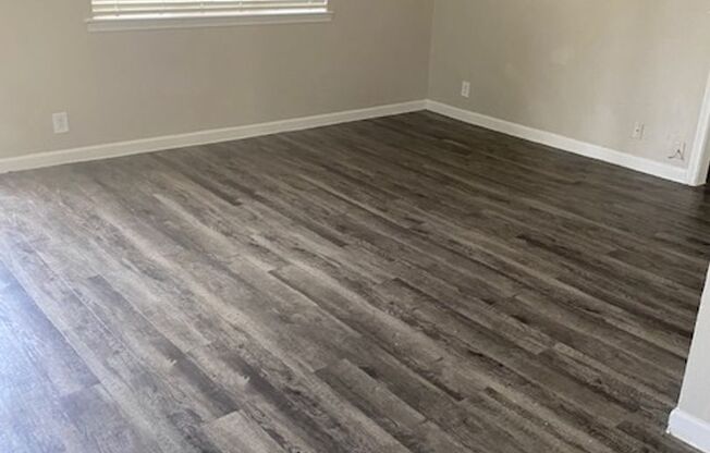 3 beds, 2 baths, 1,000 sqft, $1,718, Unit 1809-208
