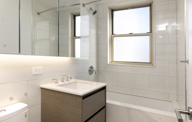 2 beds, 1 bath, $6,525, Unit 20B