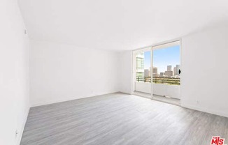 4 beds, 4 baths, 3,714 sqft, $12,950, Unit 1501