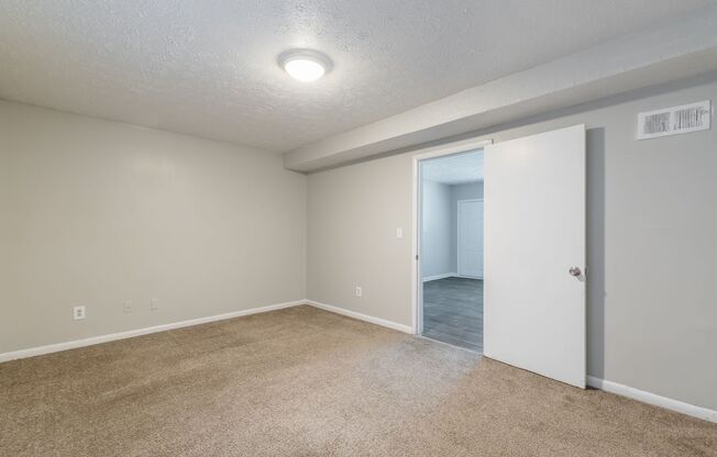 1 bed, 1 bath, 650 sqft, $1,126, Unit 3535-J15