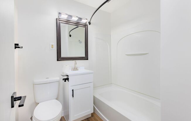 1 bed, 1 bath, 450 sqft, $1,245, Unit 2512-0433