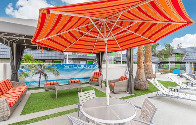 Studio 710 Apartments