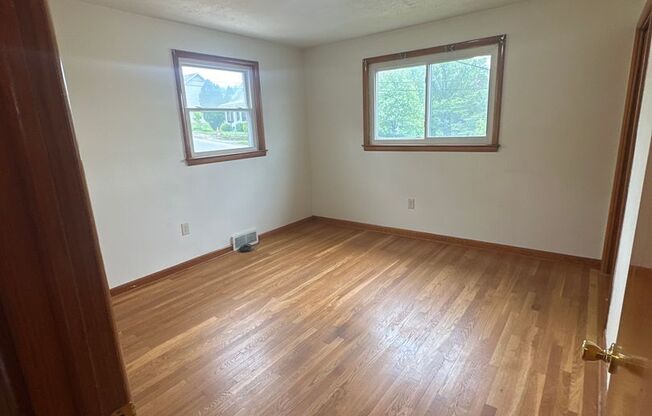 1818 Grant Street (Full Service)
