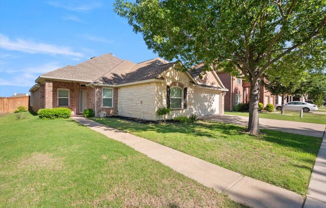 Gorgeous Mira Lagos 4 bedroom on the Pond!!