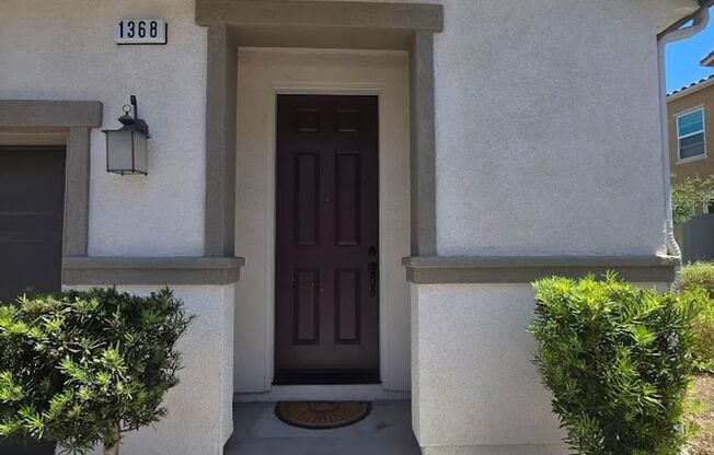 3-Bedroom Home (1/2 off the first month!!) Modern Upgrades and Energy Efficiency