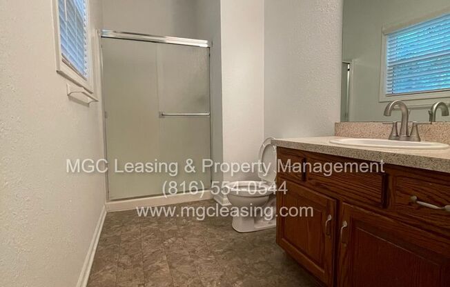 3 beds, 2 baths, 1,600 sqft, $1,600, Unit 5811 NE 42nd St