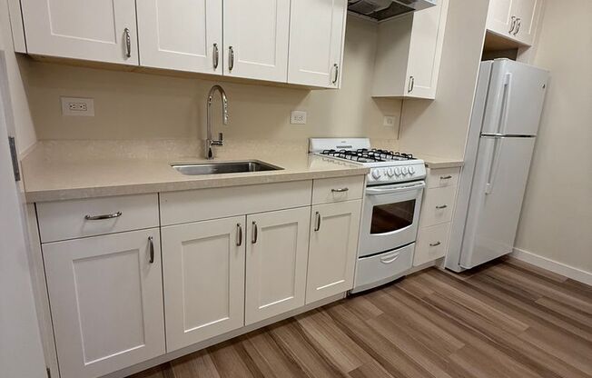 Studio, 1 bath, $2,295, Unit 15