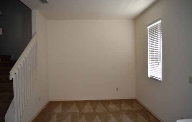 3/2.5 Townhouse with 2-Car Garage in Turtle Creek