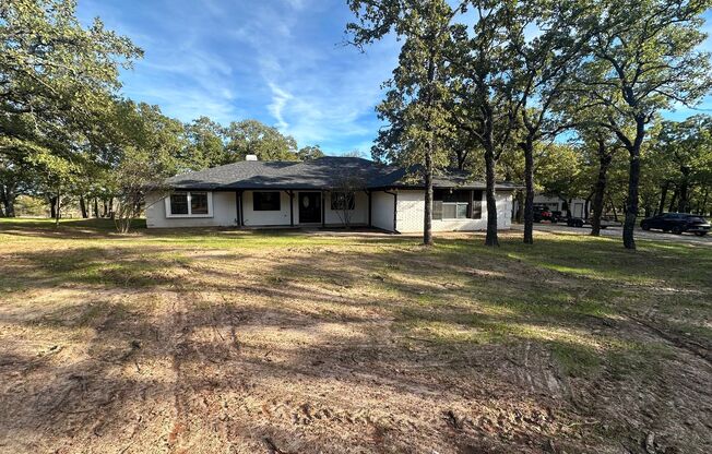 Beautiful HOME on 3.88 Acres with 30x40 SHOP 3 bed 2 bath 2 car