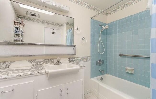 6 beds, 4 baths, $8,395