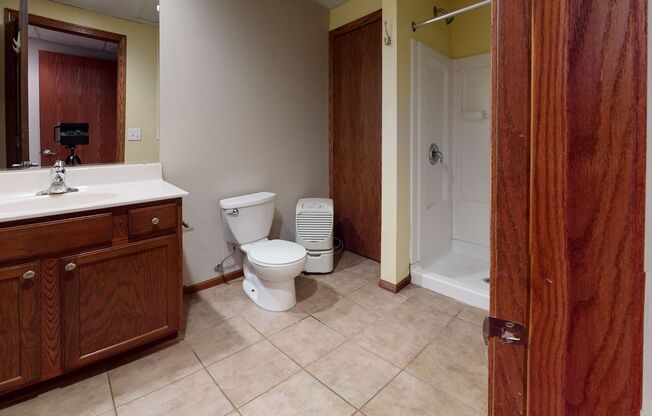 4-Bed, 2-Bath House