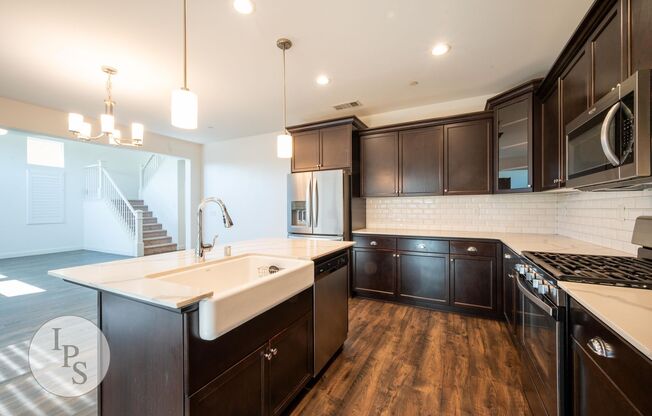 Fresno Westside Home, 4BR/3BA, Built 2019 - Lots of Amenities!