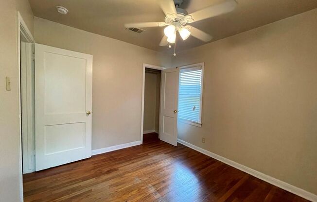 3 beds, 1 bath, $2,400