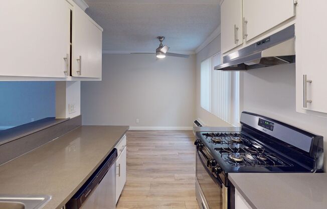 1 bed, 1 bath, 690 sqft, $1,995, Unit 201