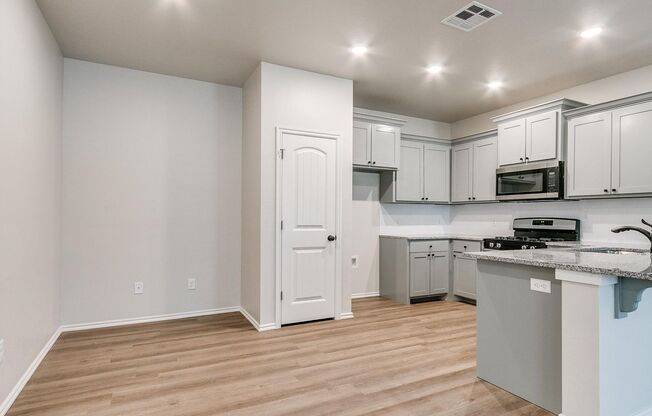 3 beds, 2 baths, 1,200 sqft, $1,545, Unit A - 10539 Lawson Place Rd