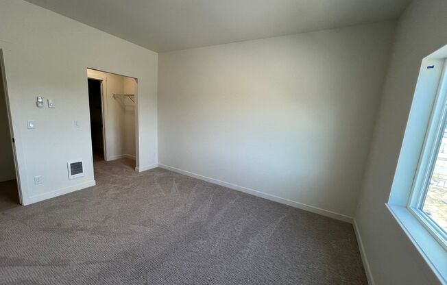 2 beds, 2 baths, 1,070 sqft, $2,025, Unit 306